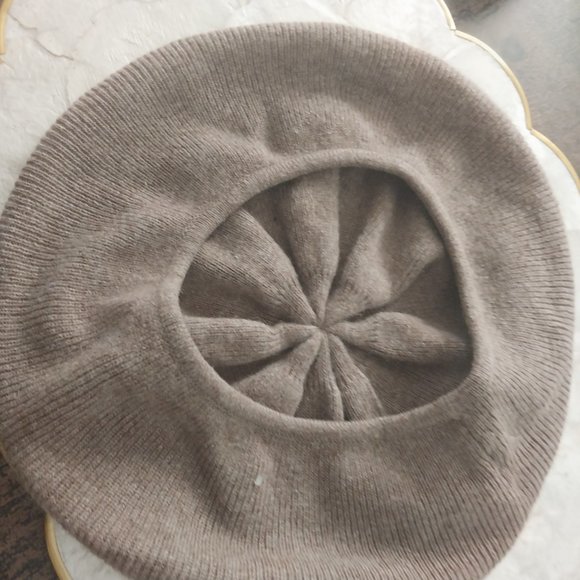 Portolano Tan Ribbed Beret | Size OS - Picture 2 of 6